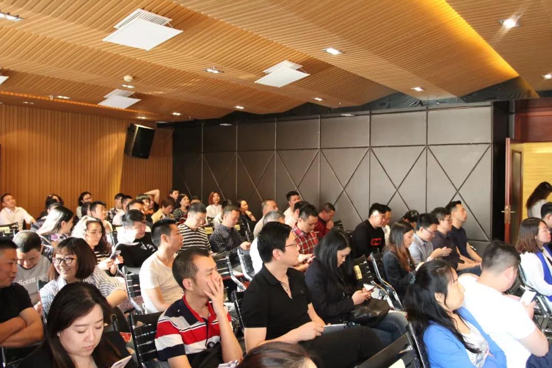 重庆市建筑装饰协会材料战略采购联盟成立大会在远景装饰总部顺利召开